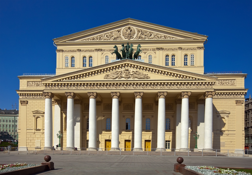 Rekonstruktsiya zdaniya teatra